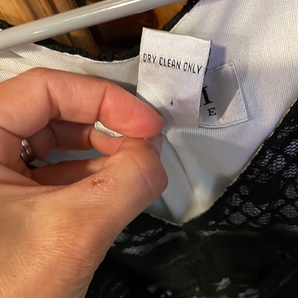 ALFANI PETITE Black Lace Sleeveless Dress Size 4P - Picture 5 of 7